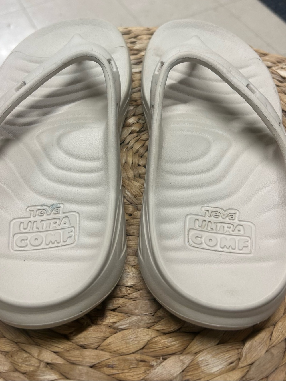 Teva FlipFlops - Picture 3 of 4